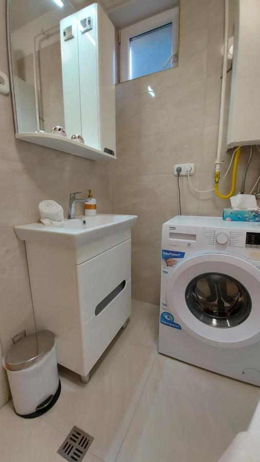 Amulett Suite Apartment ไฮจ์ดุสโซบอสโล ภายนอก รูปภาพ