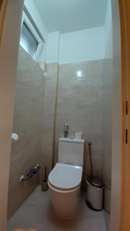 Amulett Suite Apartment ไฮจ์ดุสโซบอสโล ภายนอก รูปภาพ